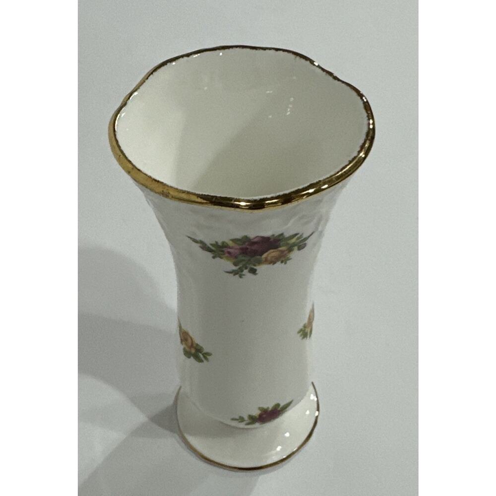Royal Albert Old Country Roses Small Bud Vase Bone China 5.5"